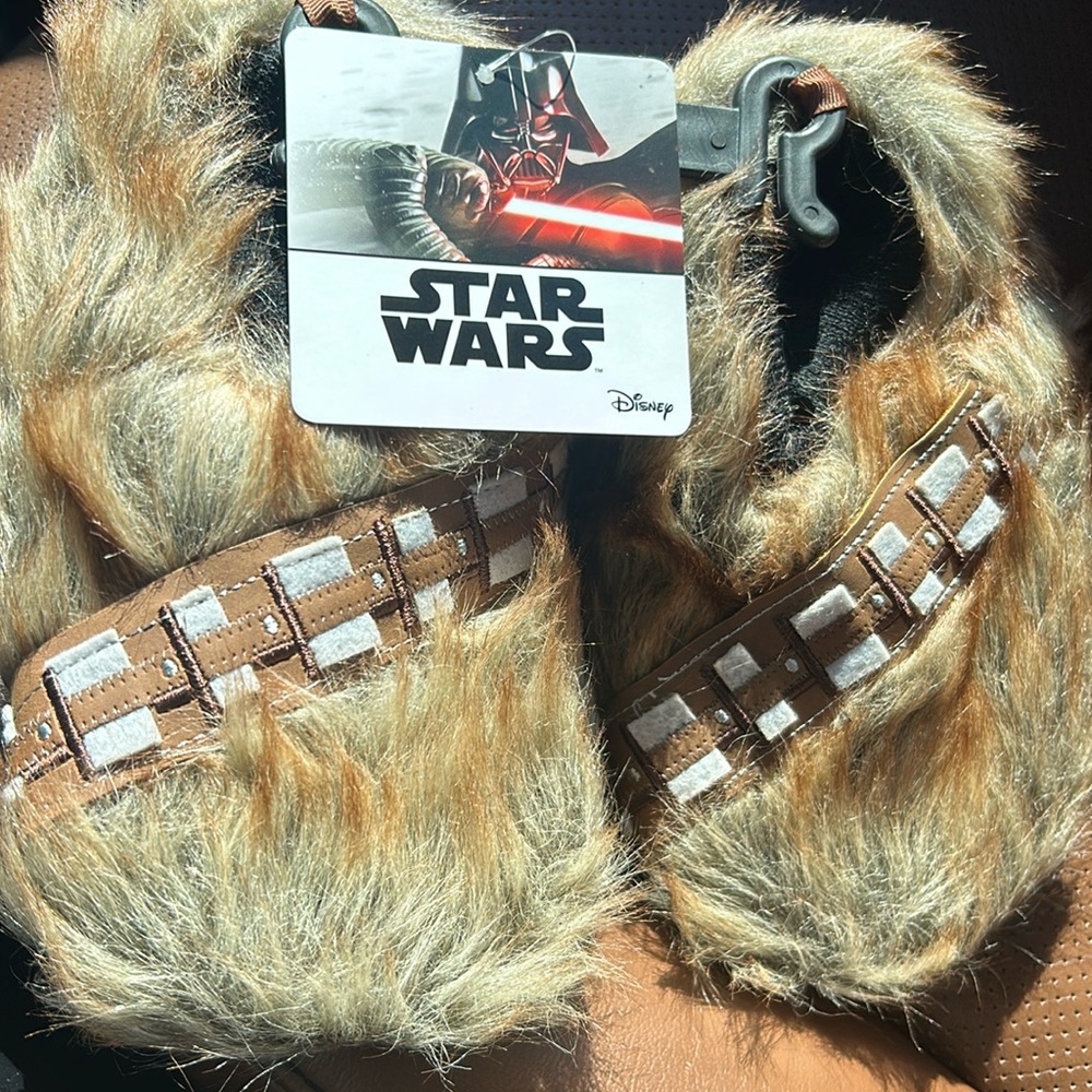 New Disney Star Wars Chewbacca Furry Unisex Slippers Sz 9/10 Large